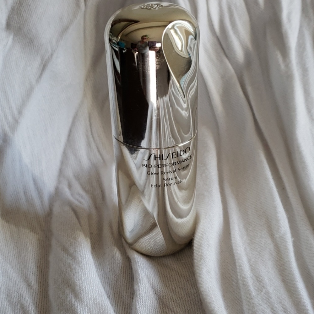 Shiseido Bio-Performance Glow Revival Serum New